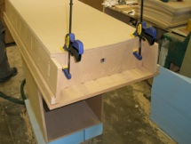 A trim jig used inconjunction with a lipping planer